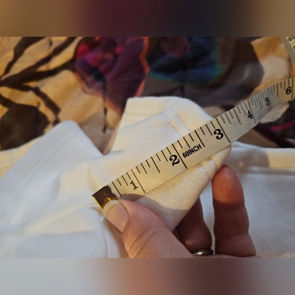 Victoria Secret White Jogging Shorts NWT Size Large Black Logo - Picture 9 of 9